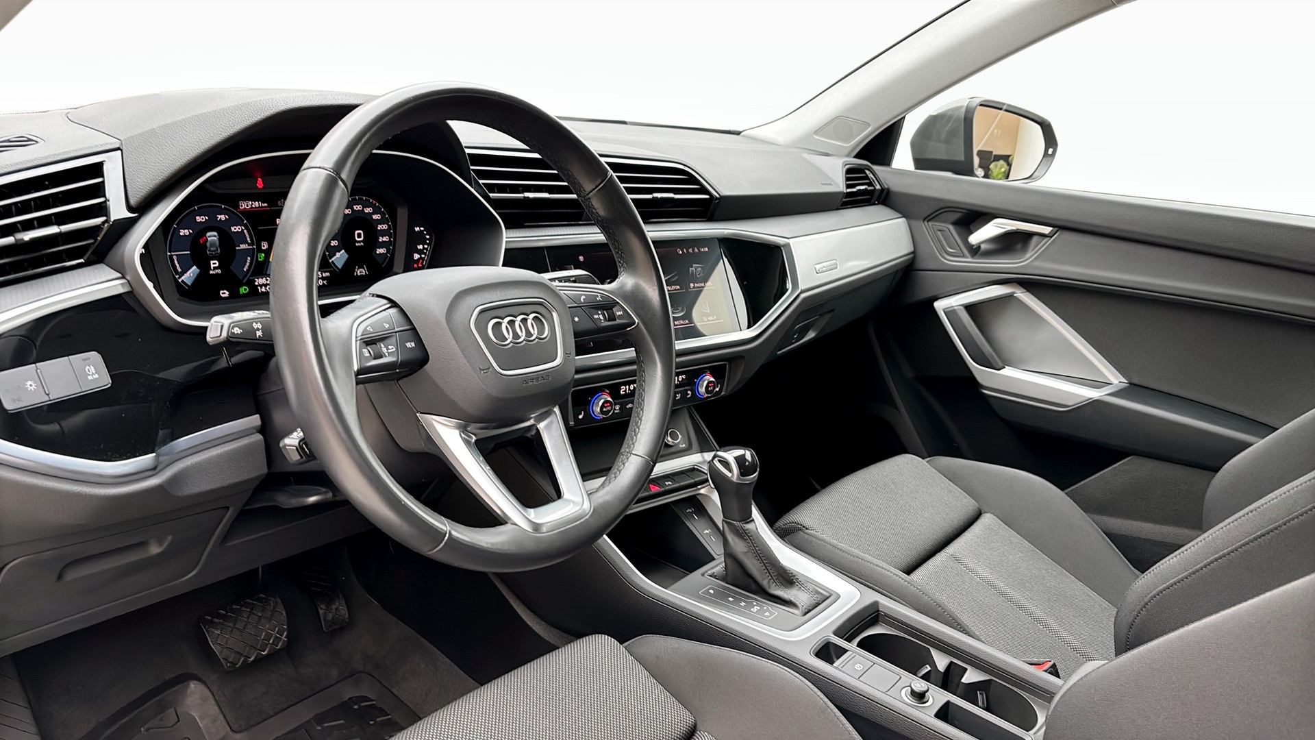 Audi Q3 TFSI e FMJ566