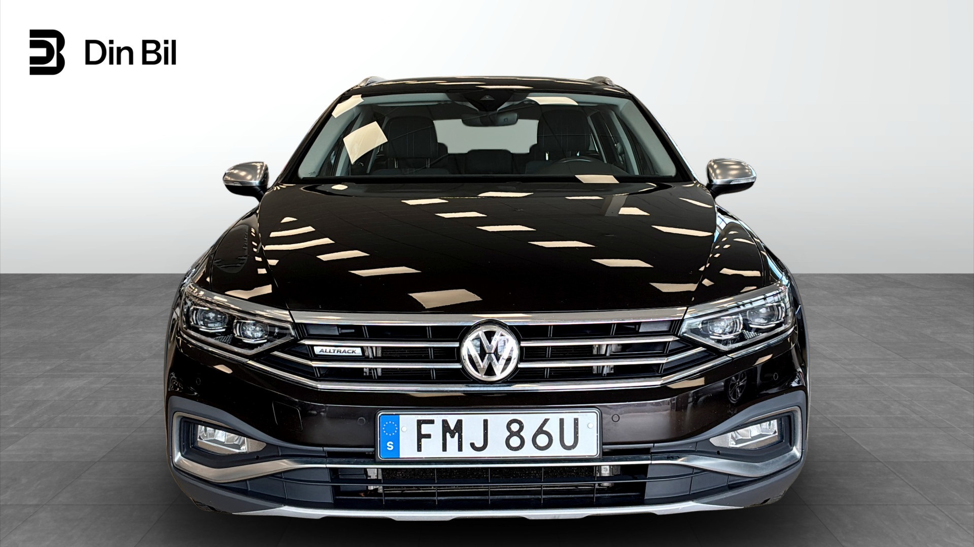 Volkswagen Passat FMJ86U