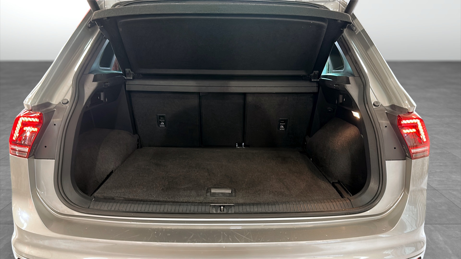 Volkswagen Tiguan FML259