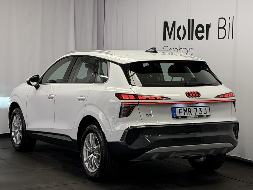 Audi Q3 Sportback FMR73J