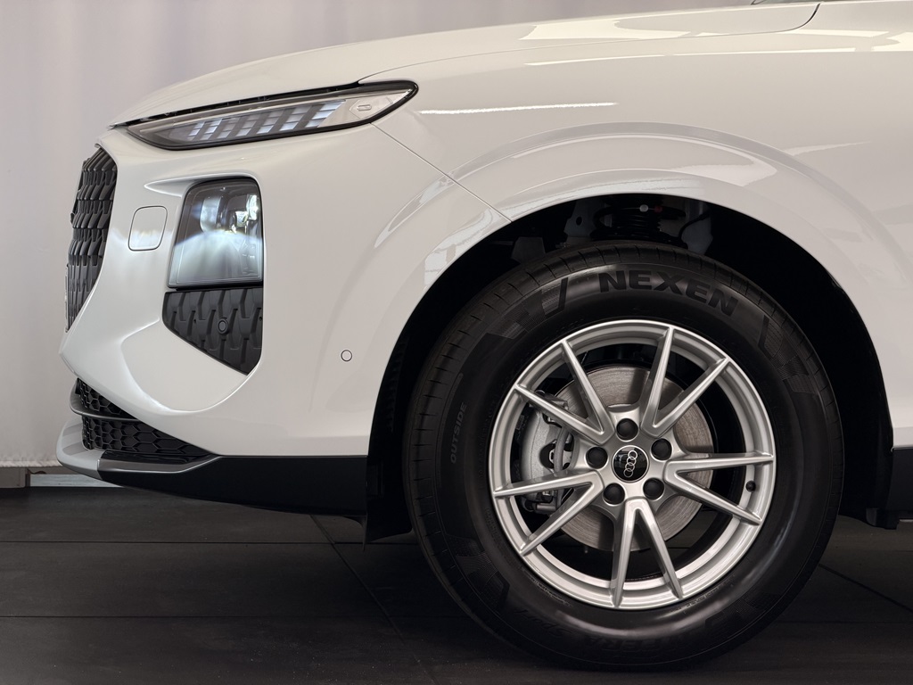 Audi Q3 Sportback FMR73J