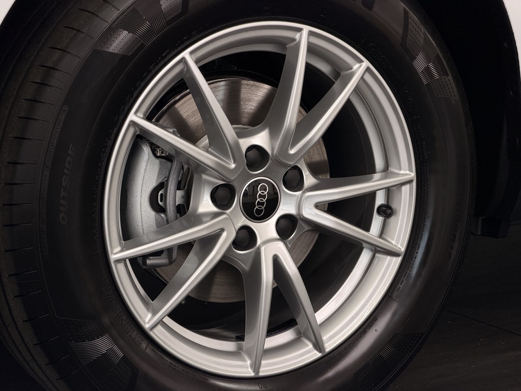 Audi Q3 Sportback FMR73J