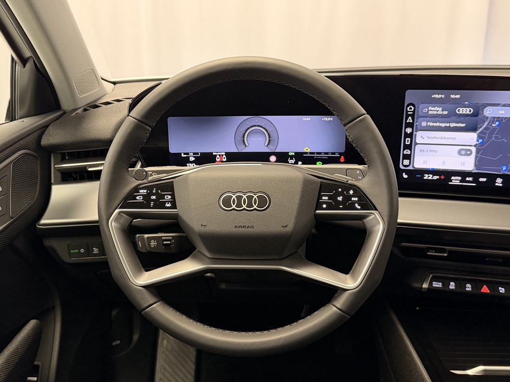 Audi Q3 Sportback FMR73J