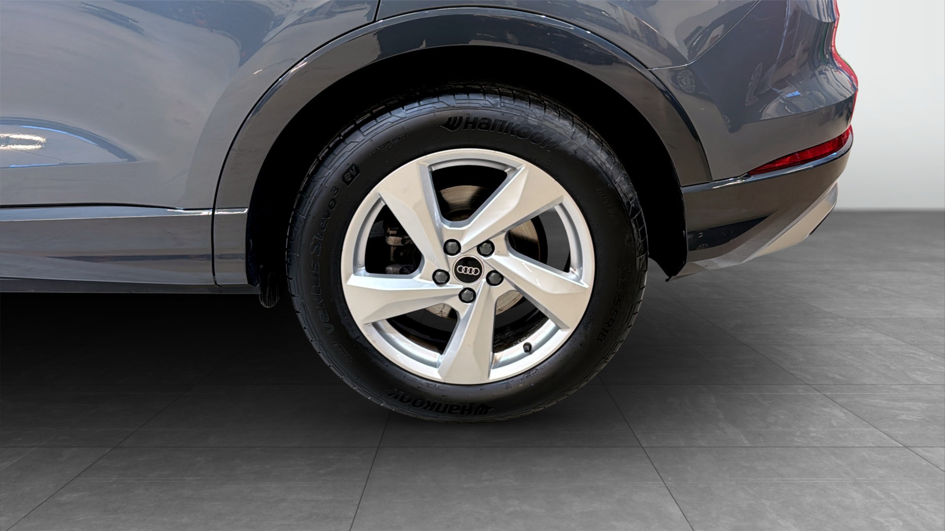Audi Q3 FNA72Y