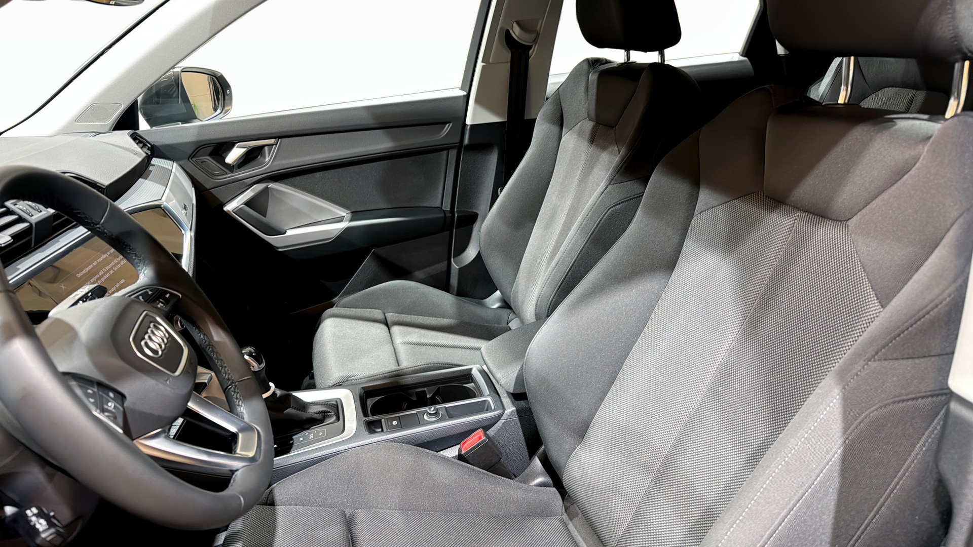 Audi Q3 FNA72Y