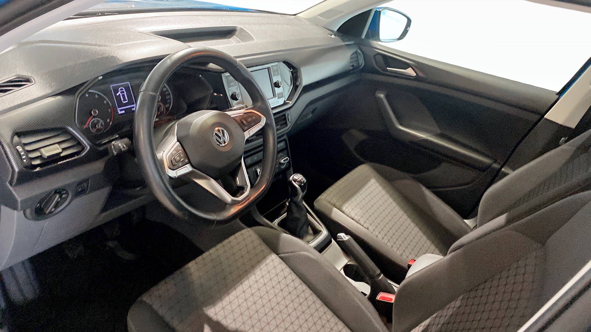 Volkswagen T-Cross FNF55U