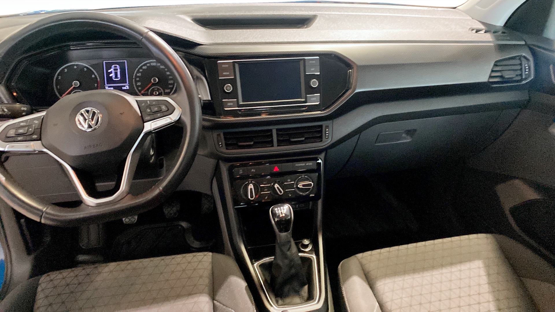 Volkswagen T-Cross FNF55U