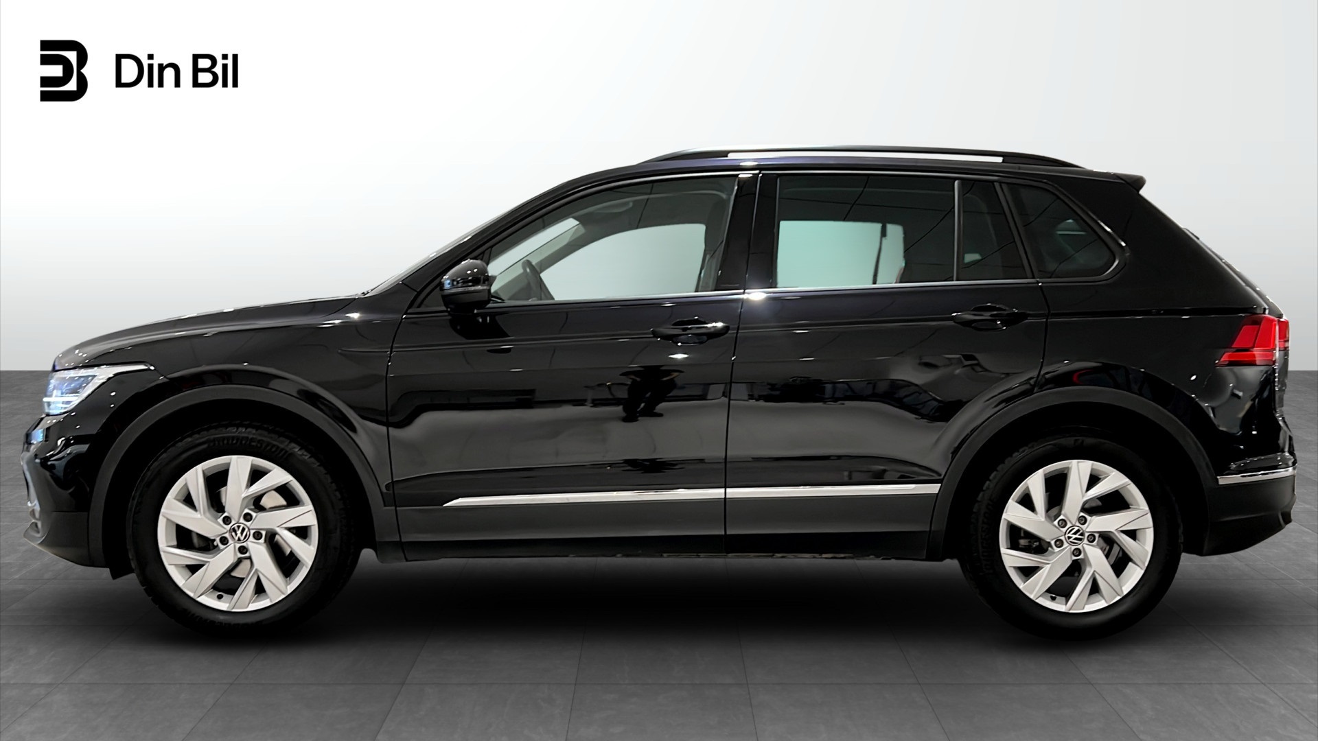 Volkswagen Tiguan FNG16J