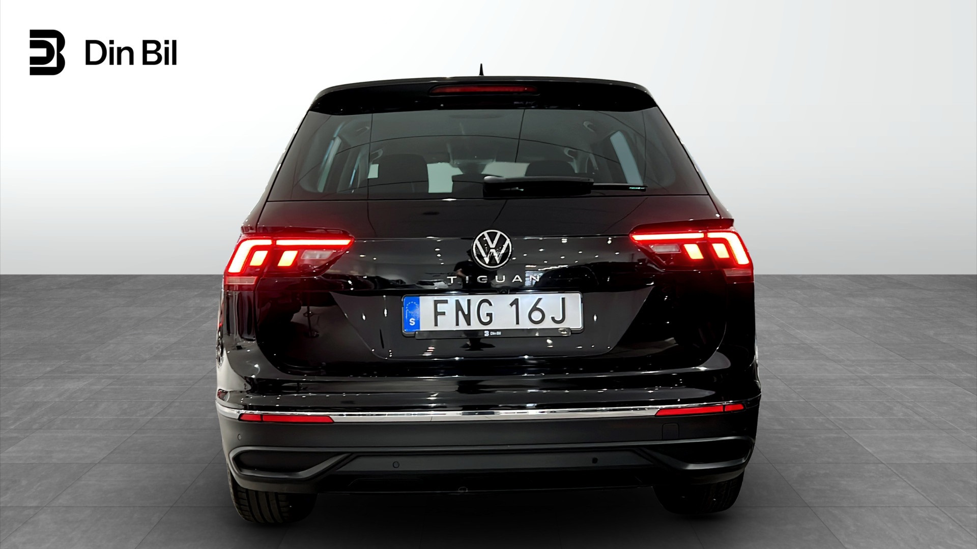 Volkswagen Tiguan FNG16J