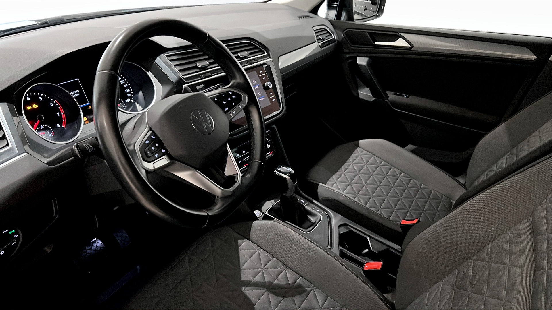 Volkswagen Tiguan FNG16J