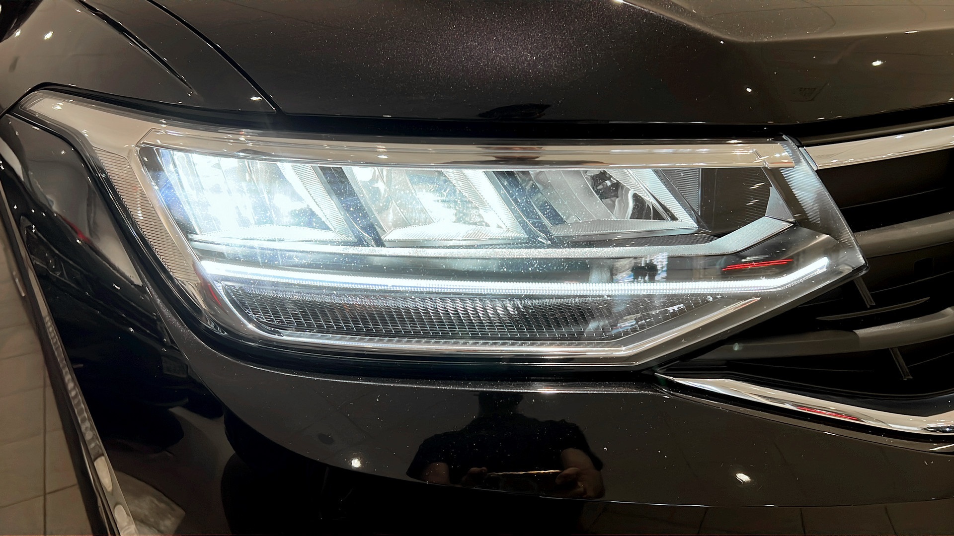 Volkswagen Tiguan FNG16J