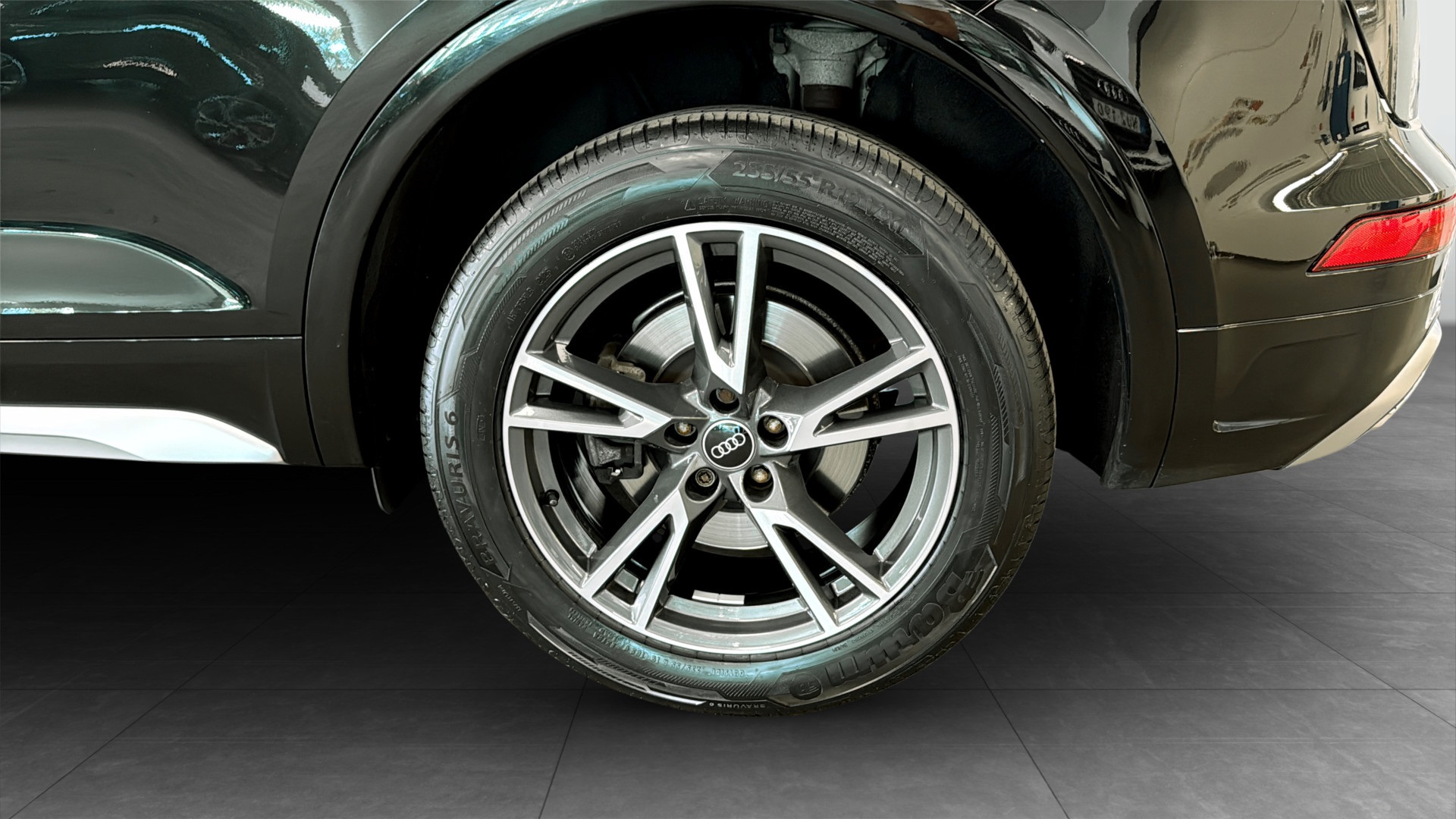 Audi Q5 FNG56G