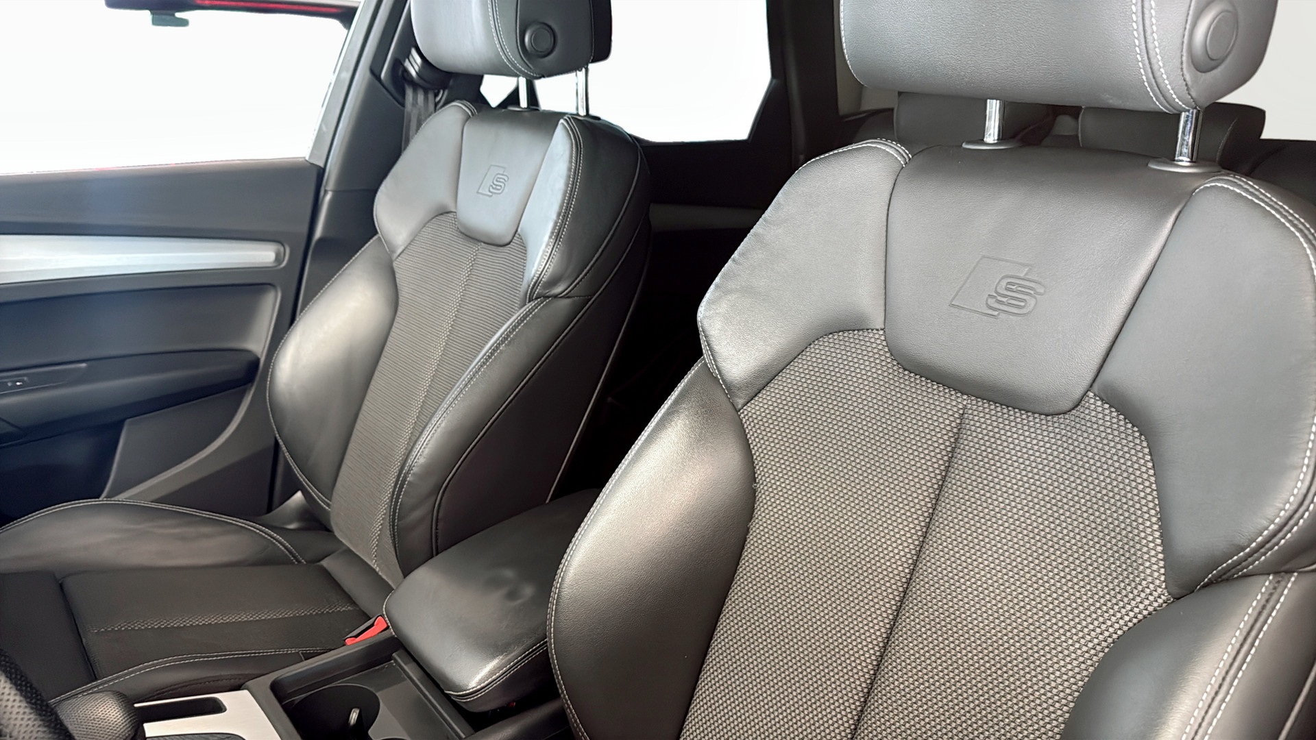 Audi Q5 FNG56G