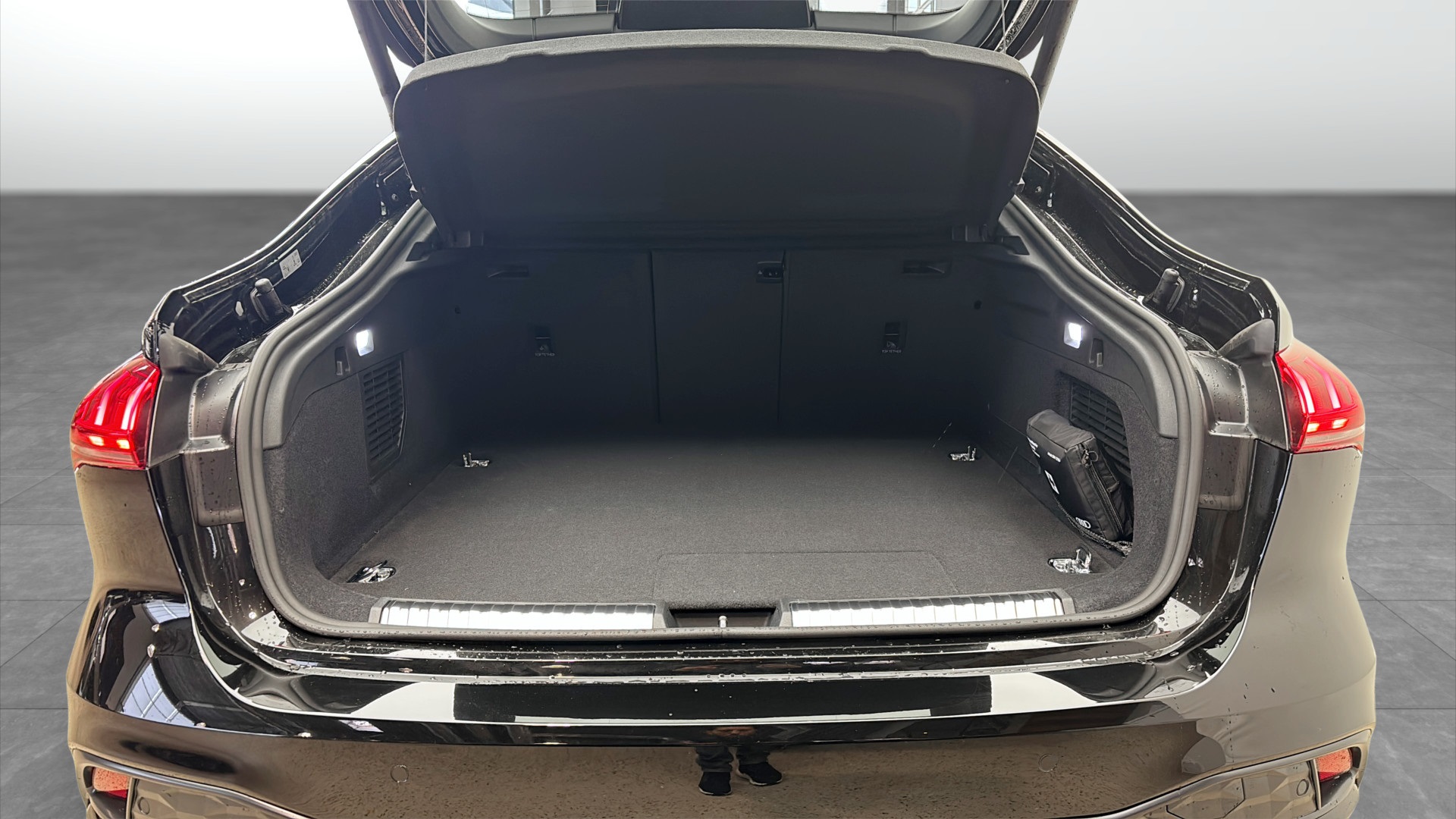 Audi A5 Sedan FOJ73R
