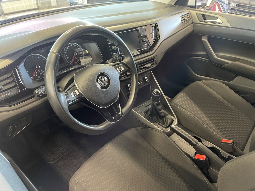 Volkswagen Polo FOT76L