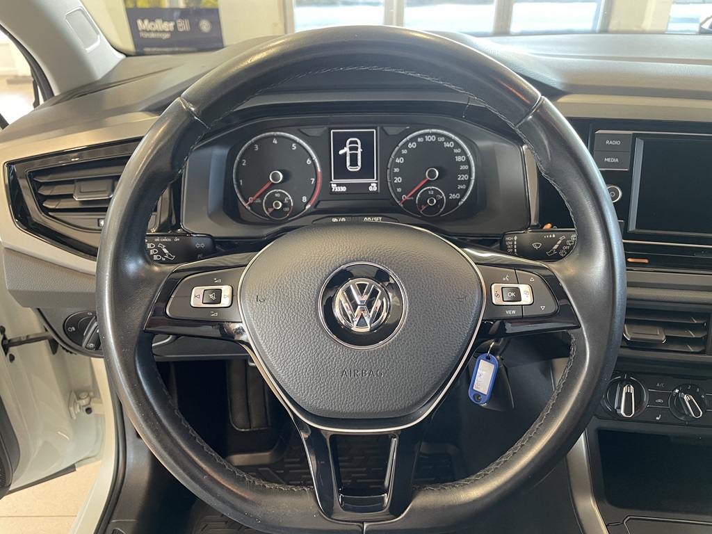 Volkswagen Polo FOT76L