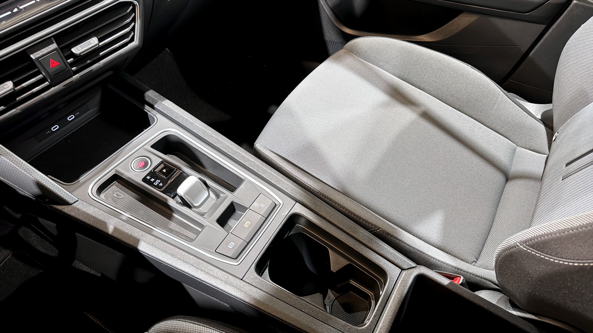 SEAT Leon Sportstourer FPJ04Z