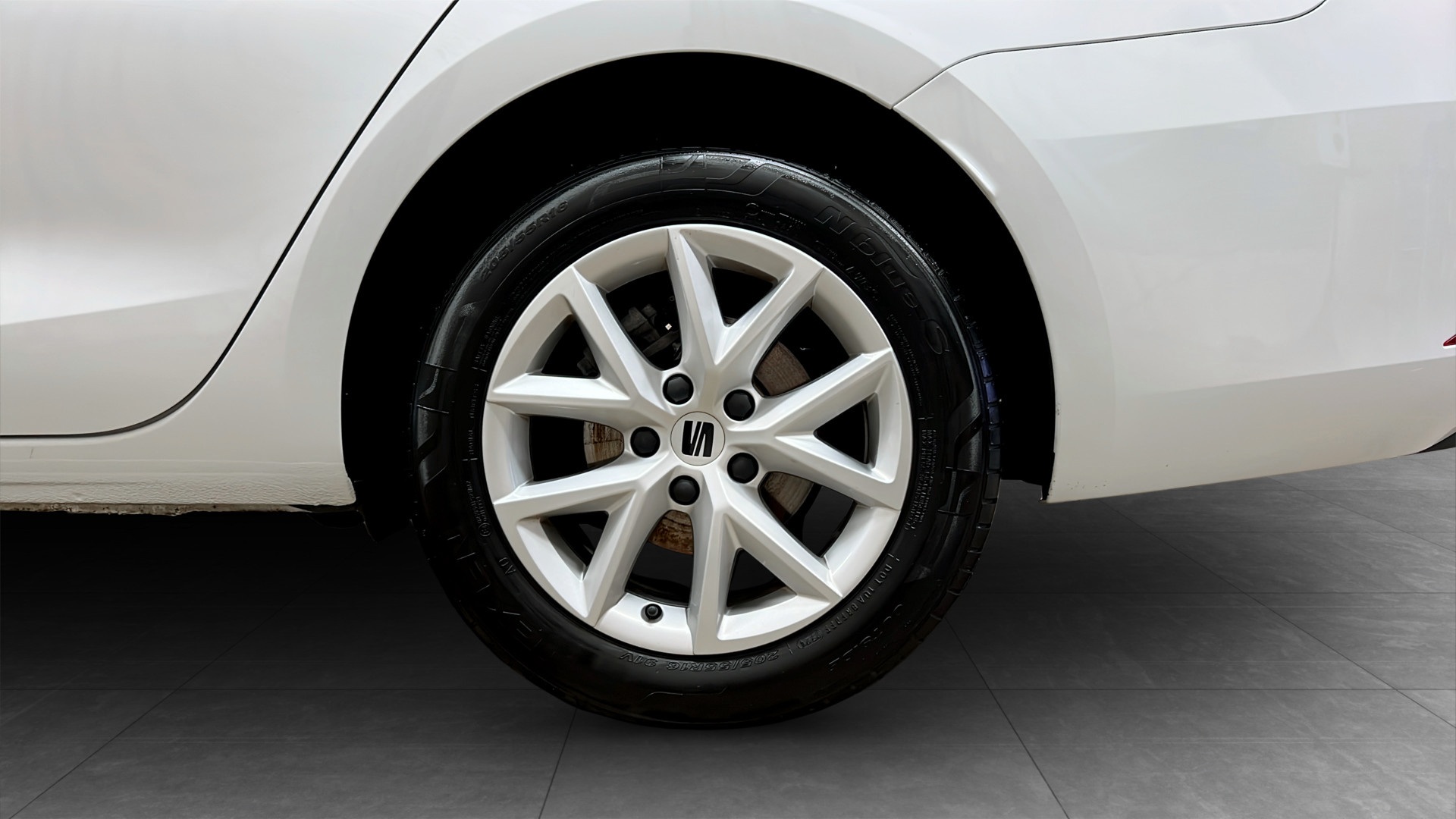 SEAT Leon Sportstourer FRA89N