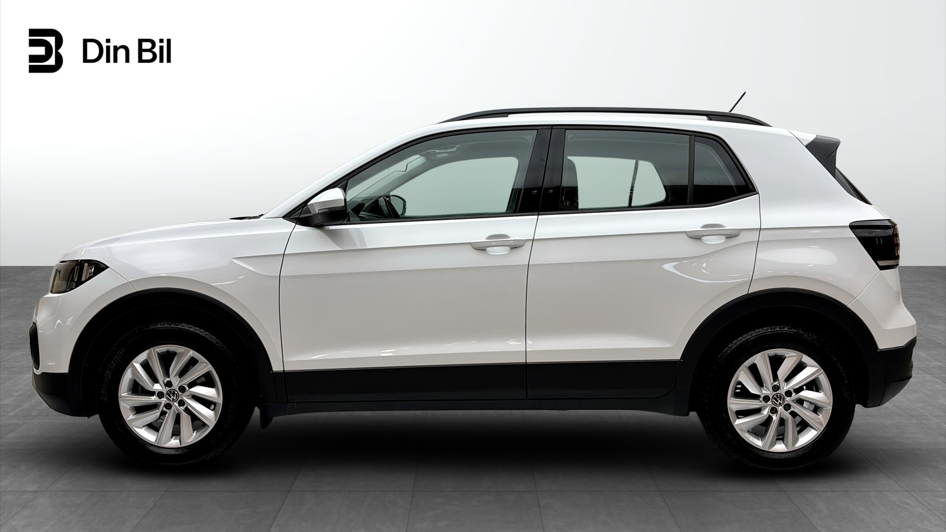 Volkswagen T-Cross FRZ47F