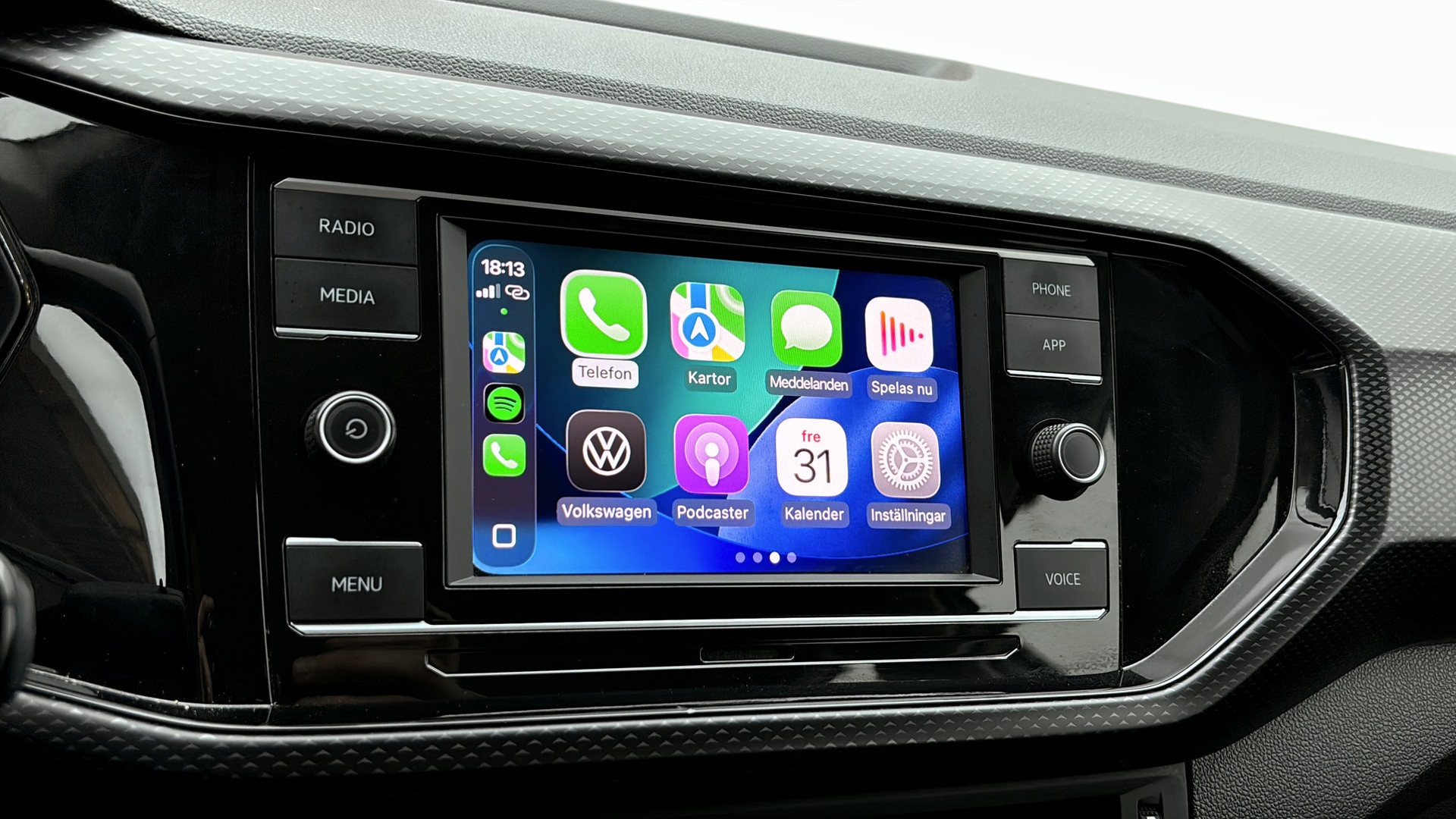 Volkswagen T-Cross FRZ47F