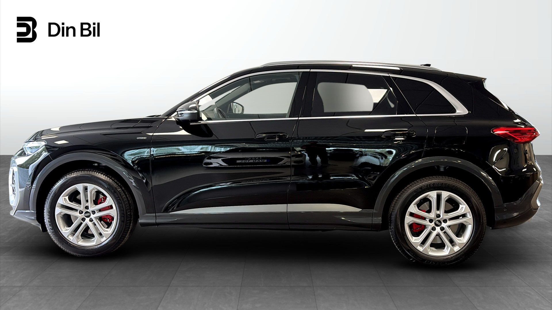 Audi Q5 Sportback FSW02U