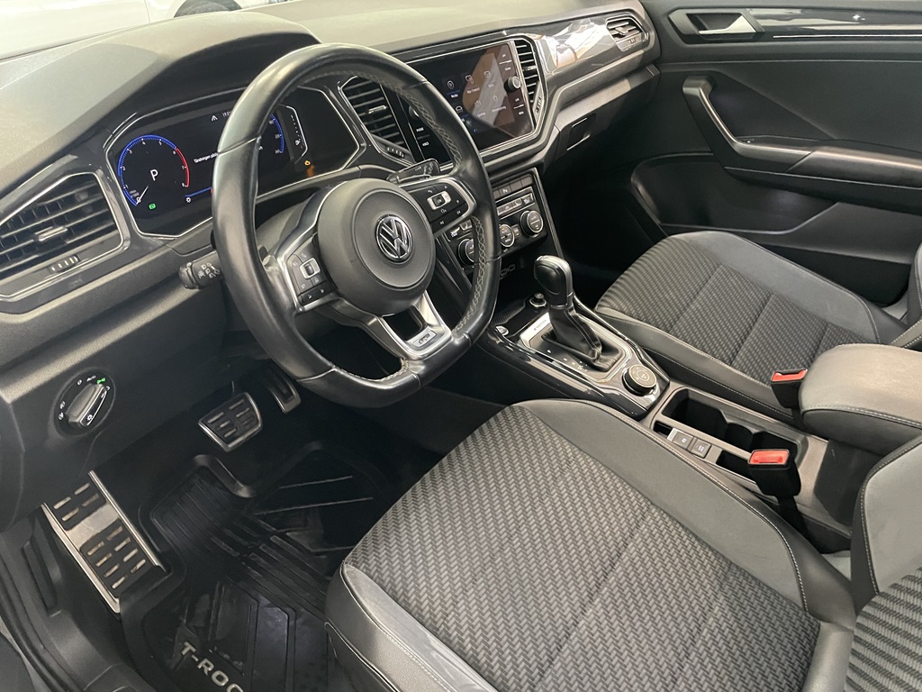 Volkswagen T-Roc FTU531
