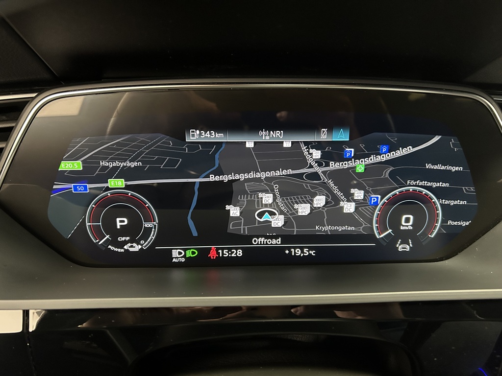 Audi Q8 Sportback e-tron FUA26B