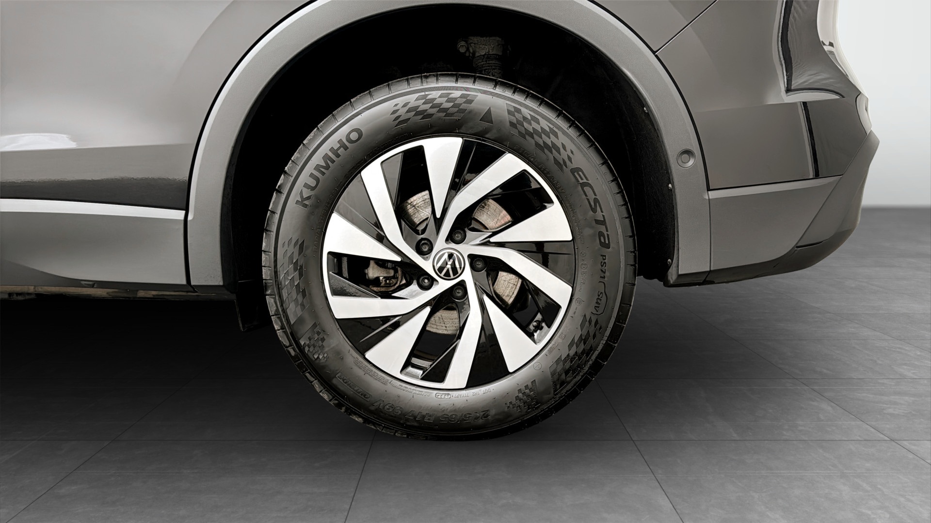 Volkswagen Tiguan FUG36L
