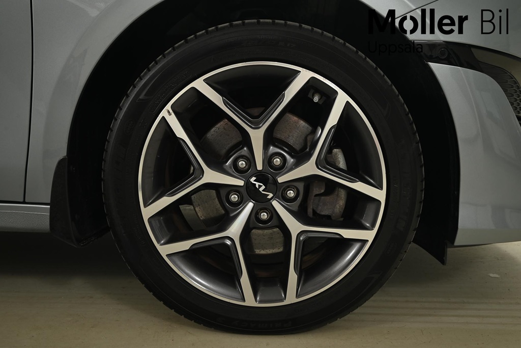 Kia cee'd SW FUJ02K
