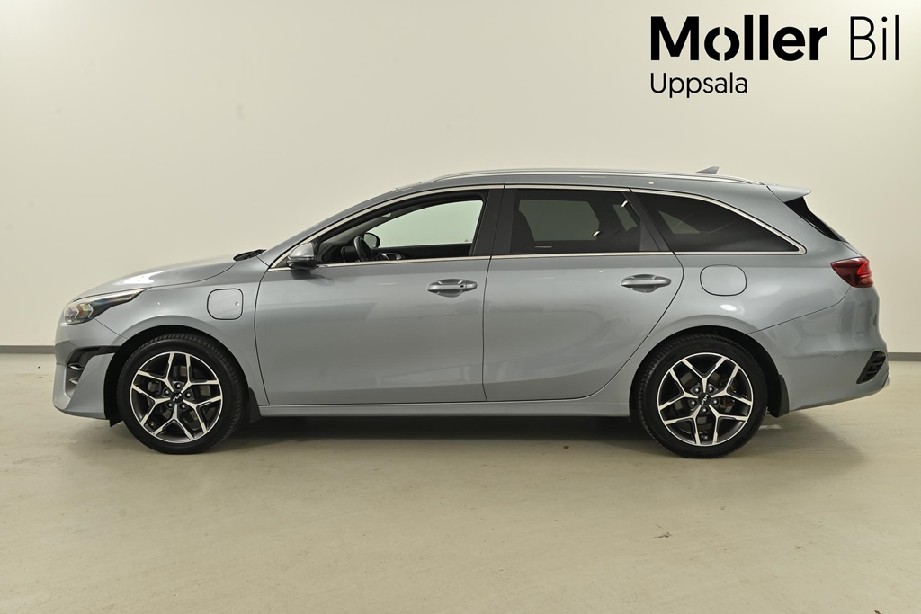 Kia cee'd SW FUJ02K