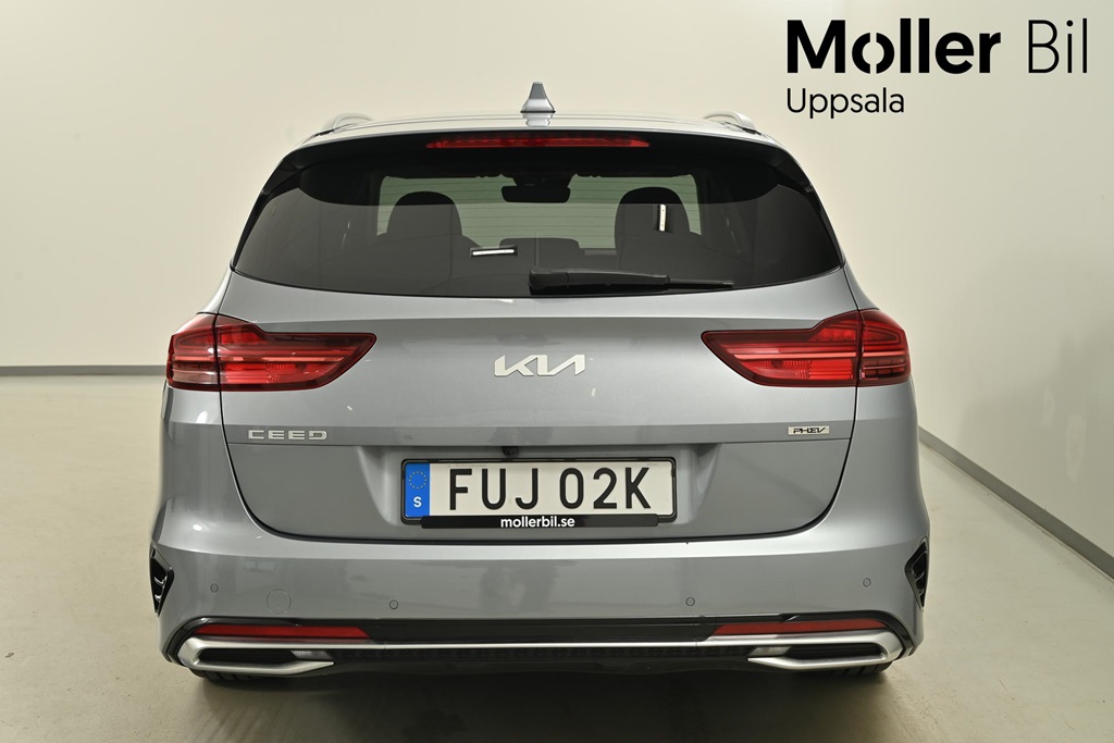 Kia cee'd SW FUJ02K