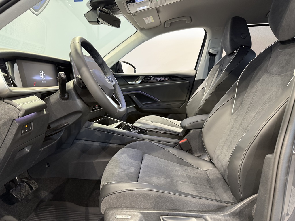 Volkswagen Tayron FUJ07N