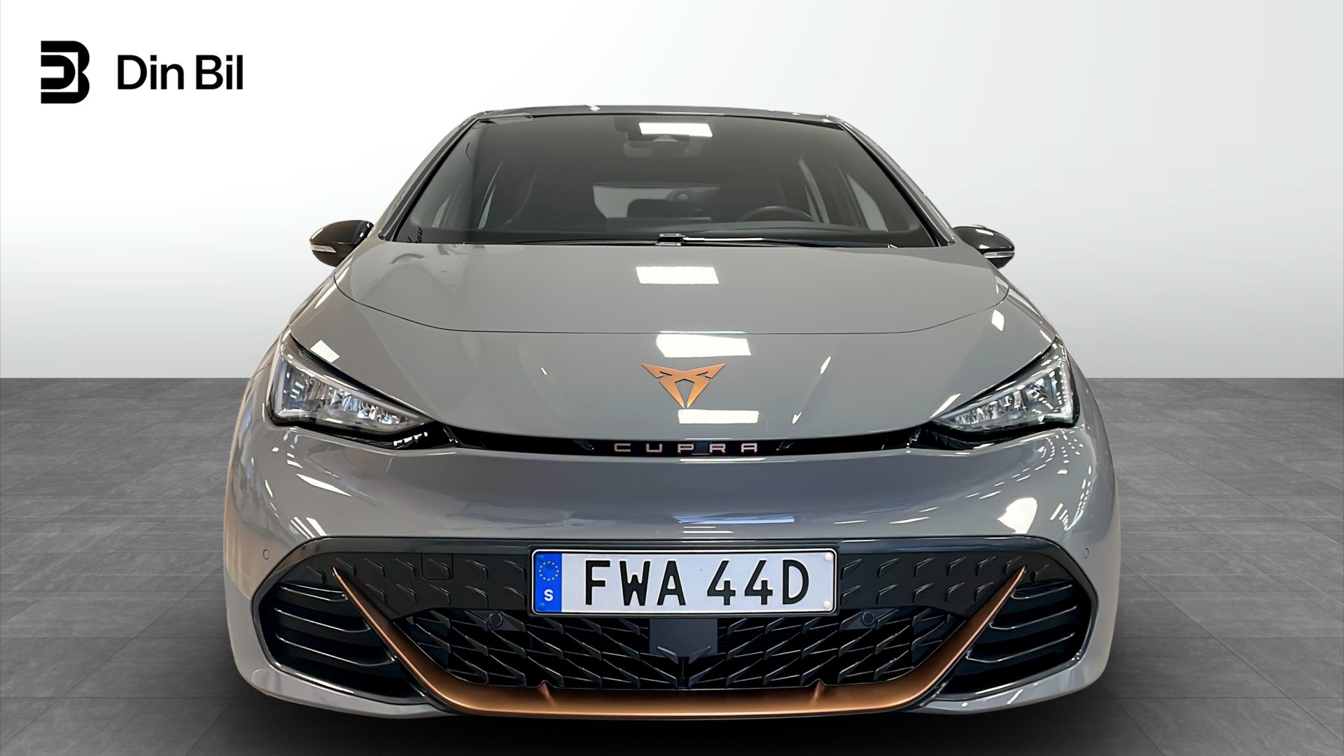 CUPRA Born FWA44D