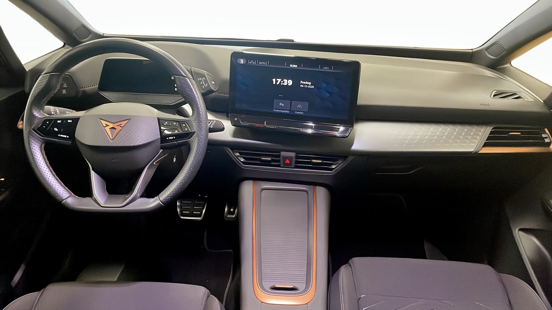 CUPRA Born FWA44D