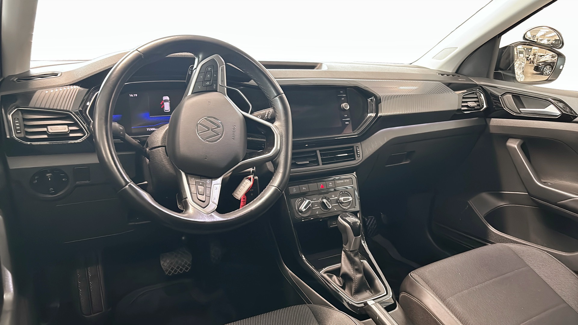 Volkswagen T-Cross FXE36A