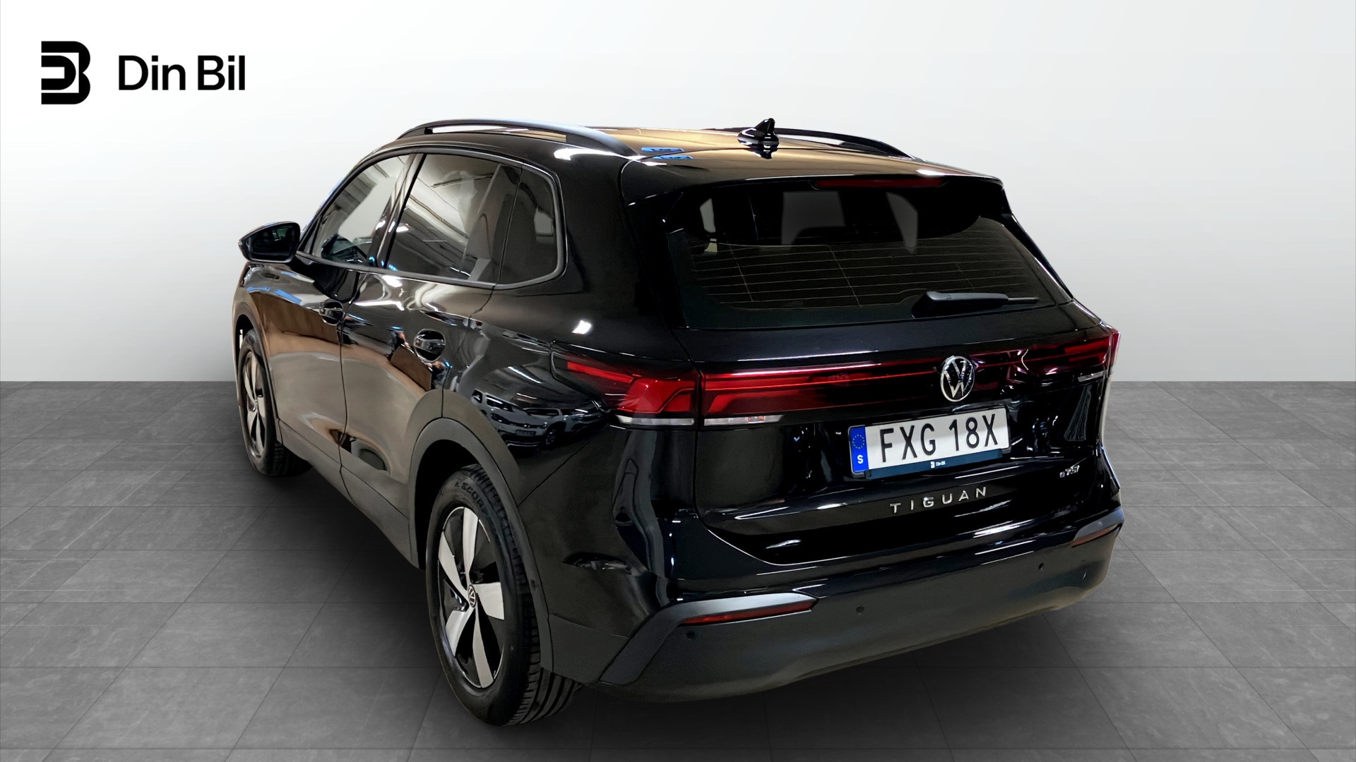 Volkswagen Tiguan FXG18X