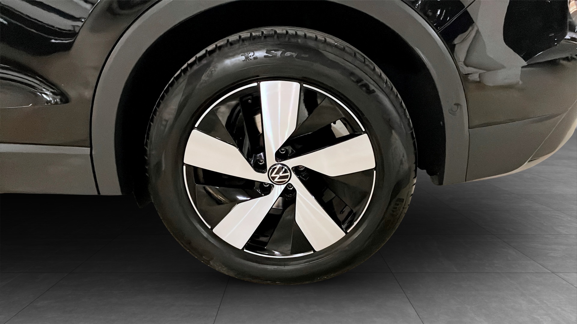 Volkswagen Tiguan FXG18X