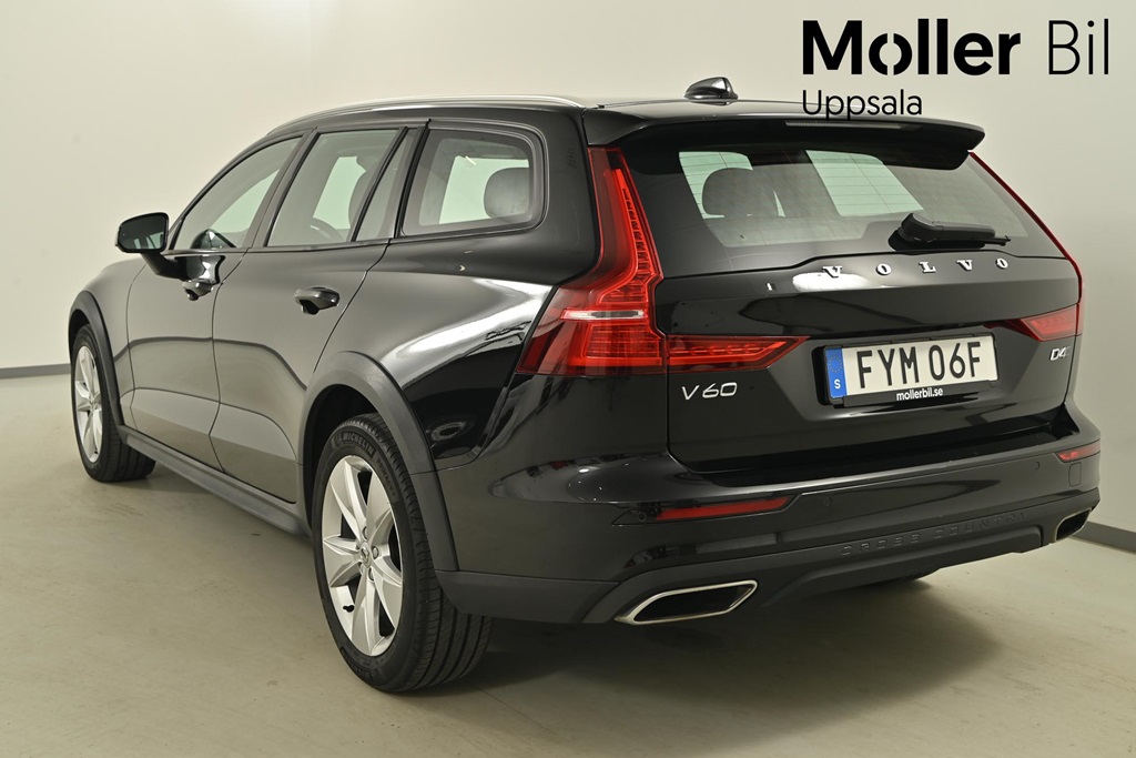 Volvo V60 Cross Country FYM06F