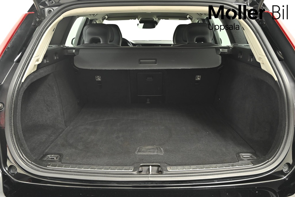 Volvo V60 Cross Country FYM06F