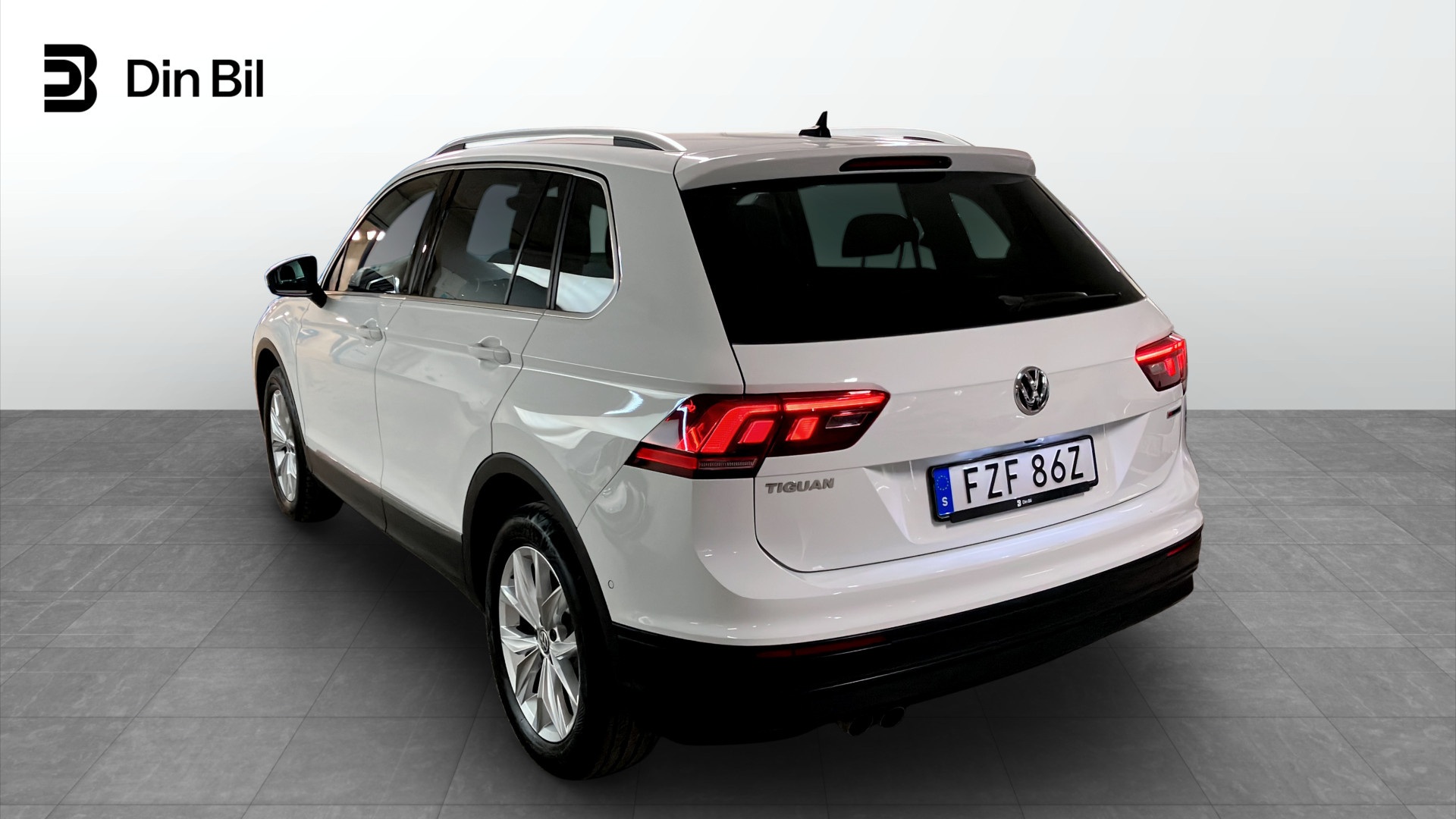 Volkswagen Tiguan FZF86Z