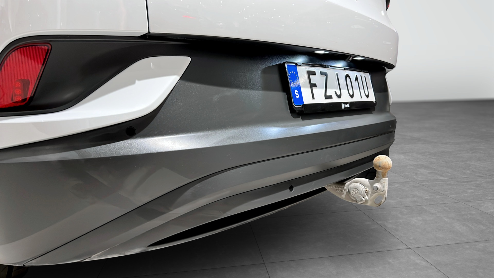 Volkswagen ID.4 FZJ01U