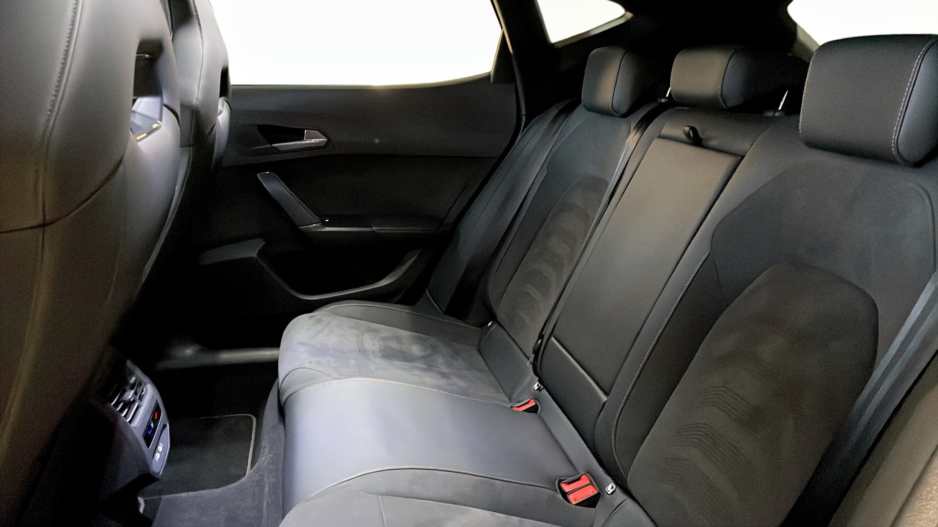 SEAT Cupra FZW36A