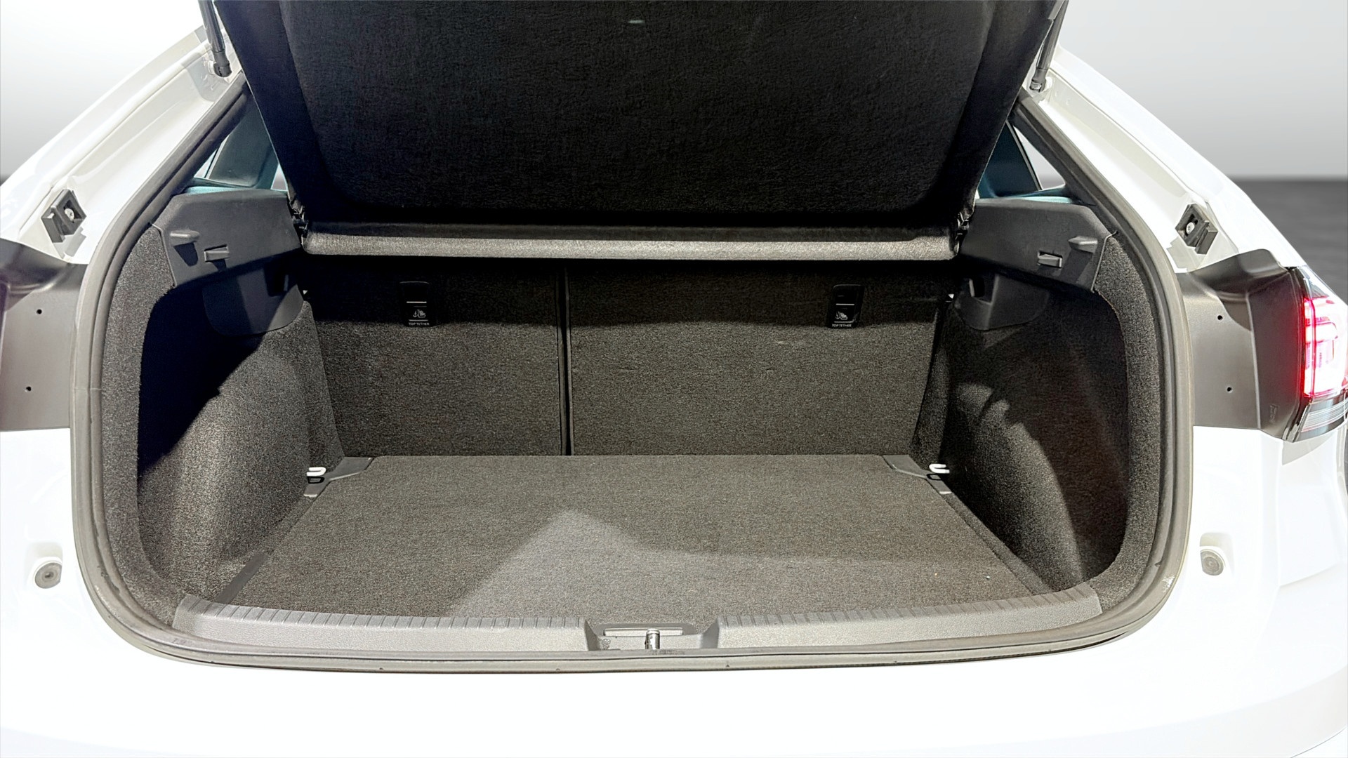 Volkswagen Taigo FZZ18Z