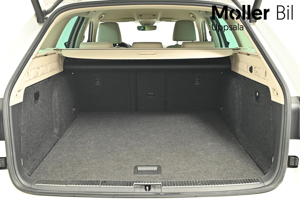 Skoda Superb Combi GAC48T