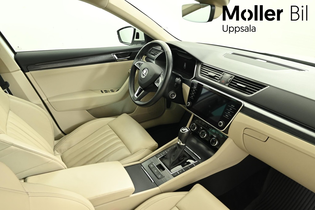 Skoda Superb Combi GAC48T
