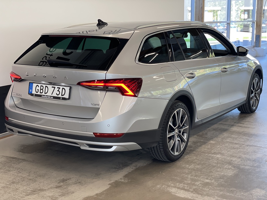 Skoda Octavia Combi GBD73D