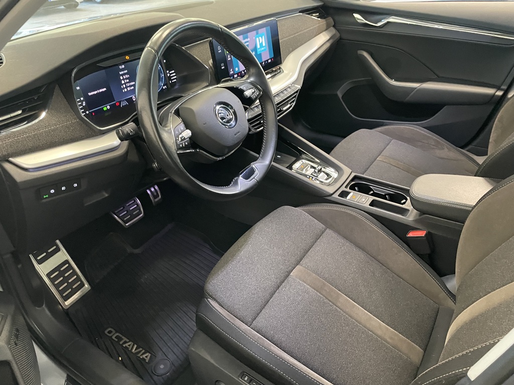 Skoda Octavia Combi GBD73D