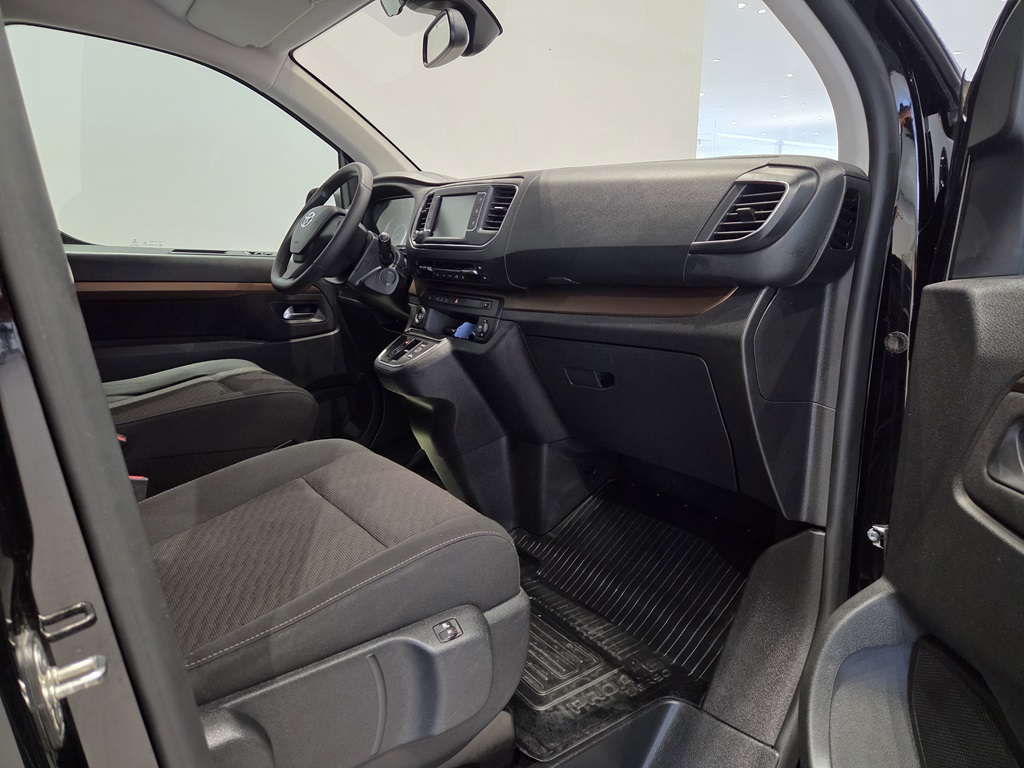 Toyota Proace Verso GBE89N