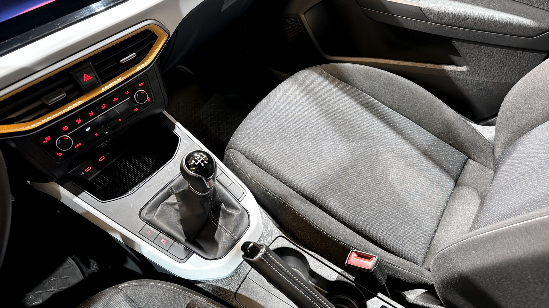 SEAT Arona GBP83D