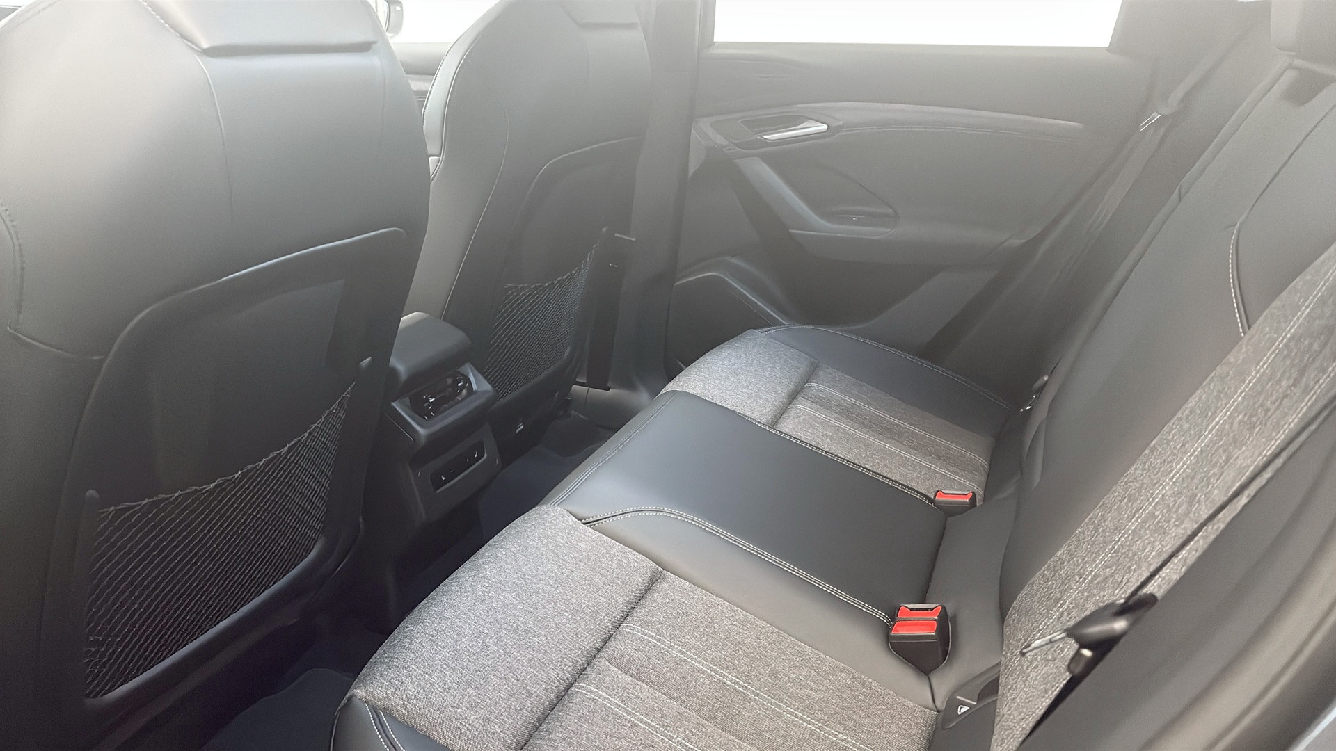 Audi Q6 e-tron GBU84P
